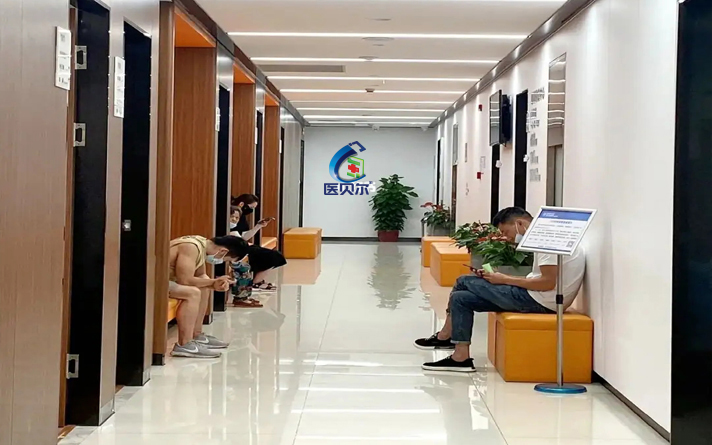 買室內木門，選擇醫院專用免漆門還是烤漆門，兩者有何區別